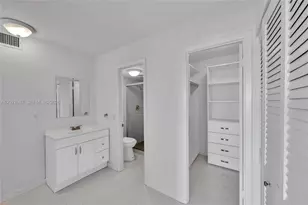 401 Golden Isles Dr, Hallandale Beach, FL 33009 - Photo 14