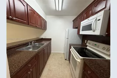 8100 Geneva Ct #241, Doral, FL 33166 - Photo 1