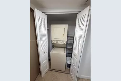 8100 Geneva Ct #241, Doral, FL 33166 - Photo 8