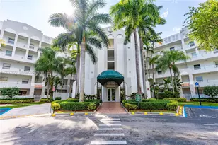 10750 NW 66th St, Doral, FL 33178 - Photo 2
