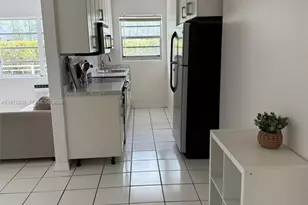 901 10th St, Miami Beach, FL 33139 - Photo 14