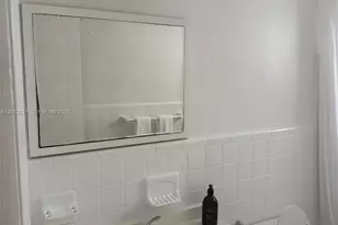901 10th St, Miami Beach, FL 33139 - Photo 24