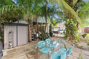 2450 W 67th Pl, Hialeah, FL 33016 - Photo 24