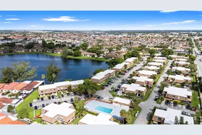 2450 W 67th Pl #13-12, Hialeah, FL 33016 - Photo 26