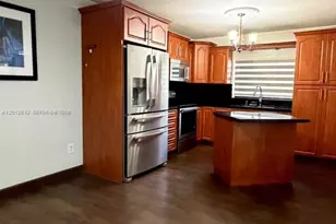 2450 W 67th Pl, Hialeah, FL 33016 - Photo 6