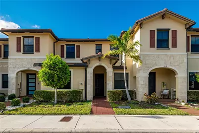 3323 W 106th Ter, Hialeah, FL 33018 - Photo 1