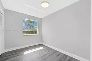 10065 NW 54th Terrace, Doral, FL 33178 - Photo 32