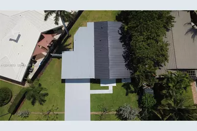 2416 NE 19th Ter, Wilton Manors, FL 33305 - Photo 4