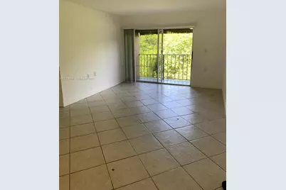 1201 Lake Victoria Dr #V, West Palm Beach, FL 33411 - Photo 6
