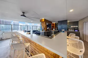 227 NE 2nd St, Miami, FL 33132 - Photo 14