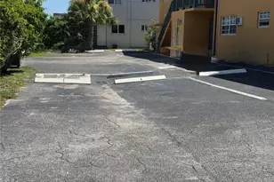 1702 McKinley St, Hollywood, FL 33020 - Photo 12