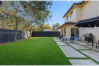 2609 NE 42nd Ave, Homestead, FL 33033 - Photo 4