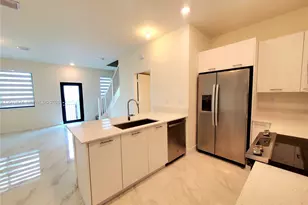 4278 NW 82nd Ave, Doral, FL 33166 - Photo 10