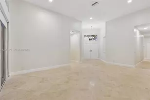 1290 Camellia Ln, Weston, FL 33326 - Photo 24