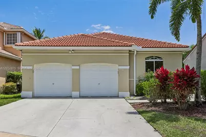 1290 Camellia Ln, Weston, FL 33326 - Photo 2
