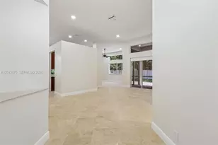 1290 Camellia Ln, Weston, FL 33326 - Photo 12