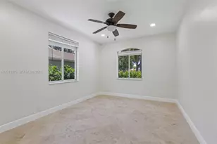 1290 Camellia Ln, Weston, FL 33326 - Photo 38