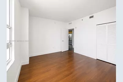 951 Brickell Ave #2208, Miami, FL 33131 - Photo 8