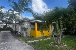 915 N 19th Ave, Hollywood, FL 33020 - Photo 2