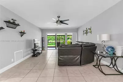 9820 NW 65th Ct #B13, Tamarac, FL 33321 - Photo 30