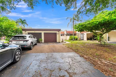 9820 NW 65th Ct #B13, Tamarac, FL 33321 - Photo 2