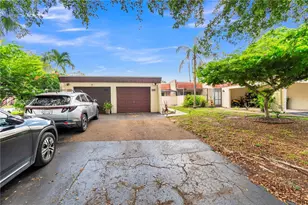 9820 NW 65th Ct, Tamarac, FL 33321 - Photo 2