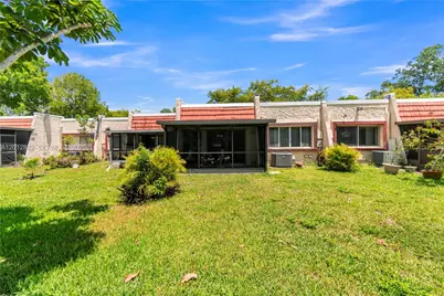 9820 NW 65th Ct #B13, Tamarac, FL 33321 - Photo 38