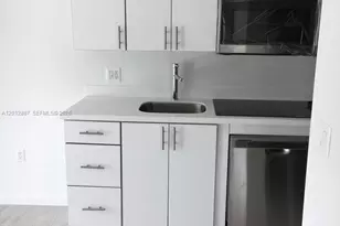 1601 Meridian Ave, Miami Beach, FL 33139 - Photo 4