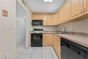 7829 Miller Dr, Miami, FL 33155 - Photo 4