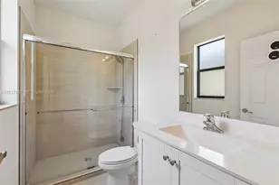 10594 W 35th Ln, Hialeah, FL 33018 - Photo 52