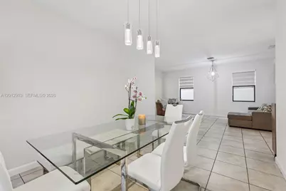 10594 W 35th Ln, Hialeah, FL 33018 - Photo 18