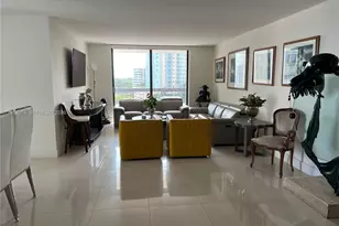 2333 Brickell Ave, Miami, FL 33129 - Photo 2