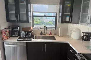 2333 Brickell Ave, Miami, FL 33129 - Photo 6