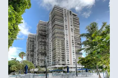 2333 Brickell Ave #812, Miami, FL 33129 - Photo 24