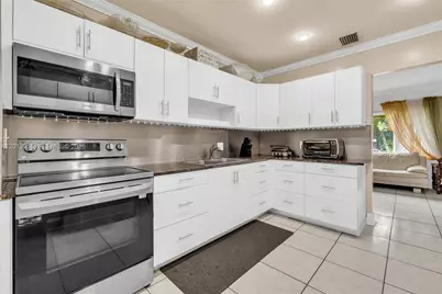 79 NW 143rd St, Miami, FL 33168 - Photo 10