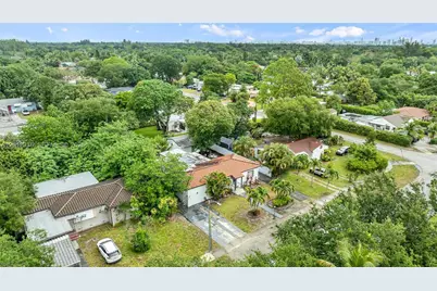79 NW 143rd St, Miami, FL 33168 - Photo 50
