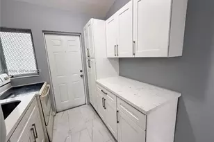 836 NW 12th Terrace, Fort Lauderdale, FL 33311 - Photo 10