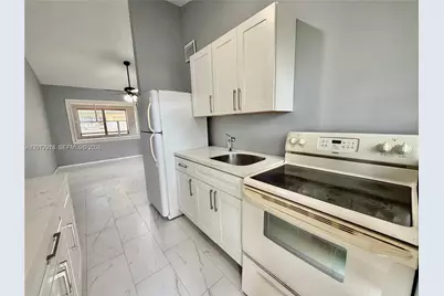 836 NW 12th Ter #2, Fort Lauderdale, FL 33311 - Photo 8