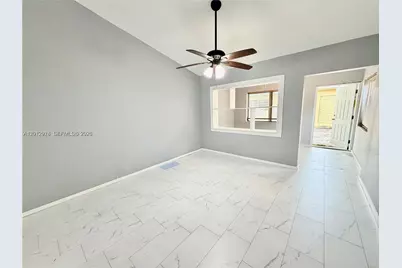 836 NW 12th Ter #2, Fort Lauderdale, FL 33311 - Photo 4