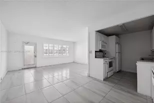 3023 Cambridge B, Deerfield Beach, FL 33442 - Photo 10