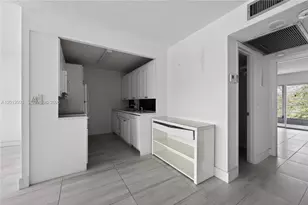 3023 Cambridge B, Deerfield Beach, FL 33442 - Photo 8