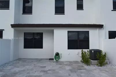 3384 W 100th Ter #3384, Hialeah, FL 33018 - Photo 4