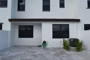 3384 W 100th Terrace, Hialeah, FL 33018 - Photo 4