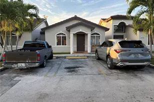 8435 NW 189th Ln, Hialeah, FL 33015 - Photo 2