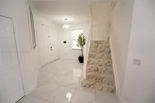 8821 W 34th Ct, Hialeah, FL 33018 - Photo 12