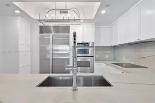 9401 Collins Ave, Surfside, FL 33154 - Photo 10