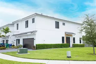 10807 SW 232nd Terrace, Homestead, FL 33032 - Photo 2