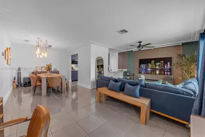 16340 SW 276th Ter, Homestead, FL 33031 - Photo 4