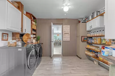 16340 SW 276th Ter, Homestead, FL 33031 - Photo 18