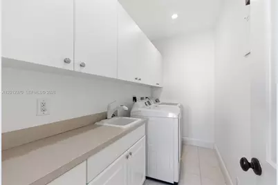 1704 NE 1st St, Fort Lauderdale, FL 33301 - Photo 52